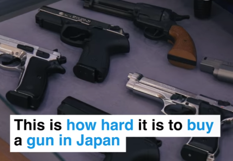 海外の反応「日本を真似すればいいんだよ！」日本の銃規制の素晴らしさを再確認する外国人達